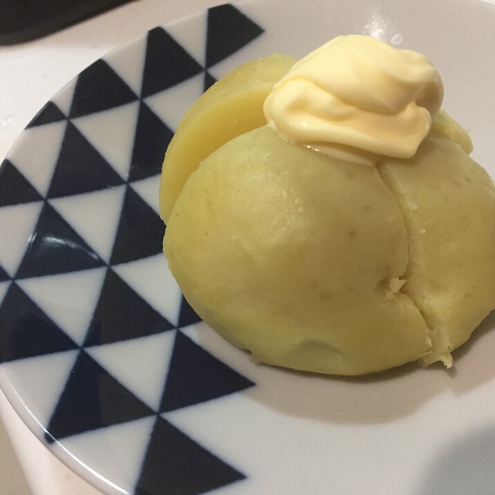 【簡単レシピ】誰でも簡単♪レンチンじゃがバター♪